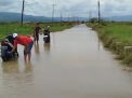 TINGGINYA INTENSITAS HUJAN DI SUNGAI PENUH BANJIR TAK KUNJUNG SURUT DI JALAN CANGKIN