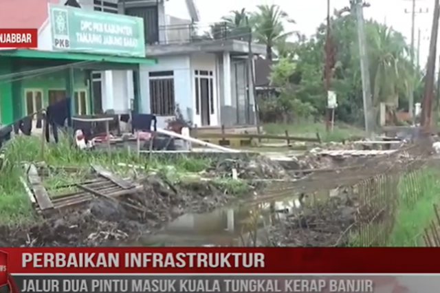 PERBAIKAN INFRASTRUKTUR, JALUR DUA PINTU MASUK KUALA TUNGKAL KERAP BANJIR