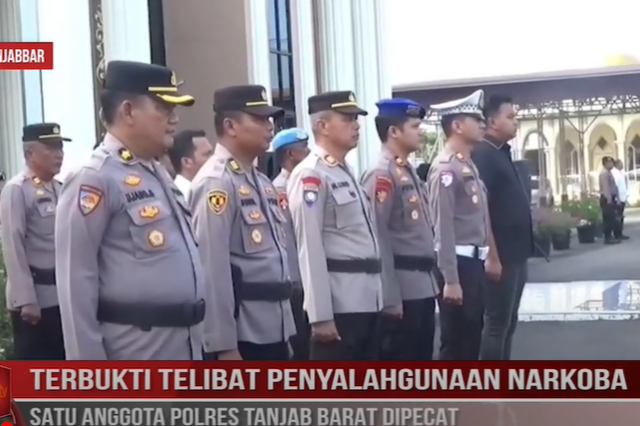 TERBUKTI TELIBAT PENYALAHGUNAAN NARKOBA, SATU ANGGOTA POLRES TANJAB BARAT DIPECAT