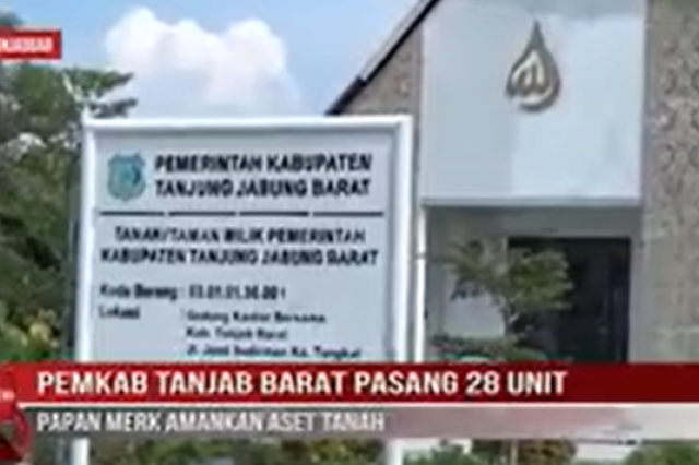 PEMKAB TANJAB BARAT PASANG 28 UNIT PAPAN MERK AMANKAN ASET TANAH