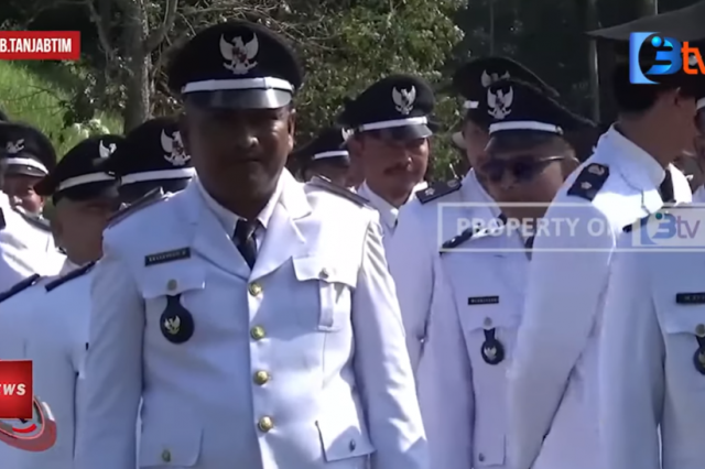 BUPATI ROMI HARIYANTO KUKUHKAN 73 KADES DAN BPD SE KABUPATEN TANJAB TIMUR