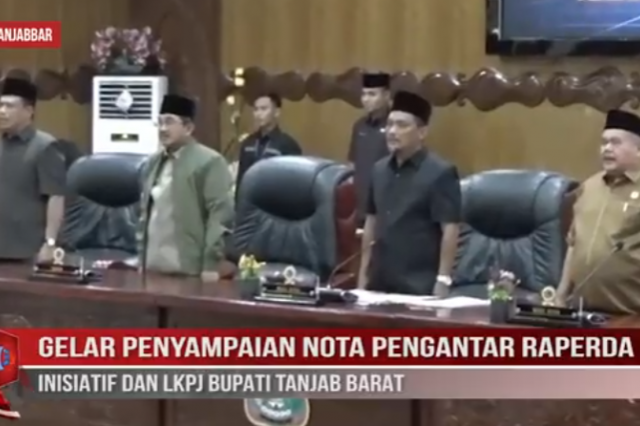 GELAR PENYAMPAIAN NOTA PENGANTAR RAPERDA INISIATIF DAN LKPJ BUPATI TANJAB BARAT