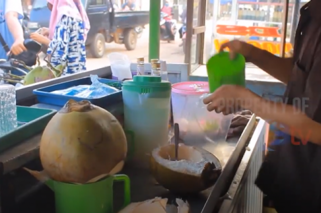 Rumah UMKM Warung Tekwan dan Es Dogan Mang Tis
