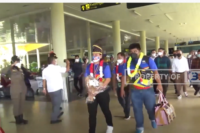 KEPULANGAN CABANG OLAH RAGA GULAT DI SAMBUT WALIKOTA JAMBI