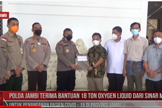 POLDA JAMBI TERIMA BANTUAN 18 TON OKSIGEN LIQUID DARI SINARMAS